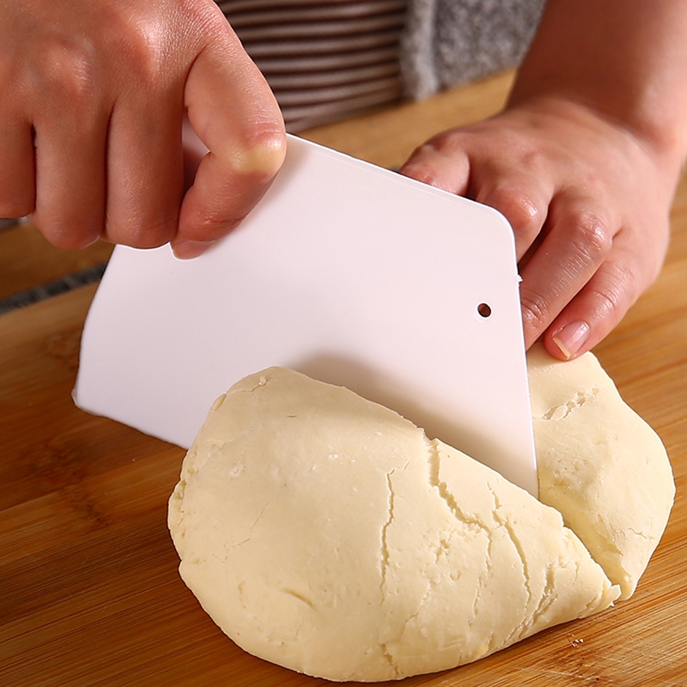 Spatule à crème incurvée utile, 1/2 pièces, coupe-pâte à Fondant, grattoir à gâteau, outil de pâtisserie, accessoires de cuisine